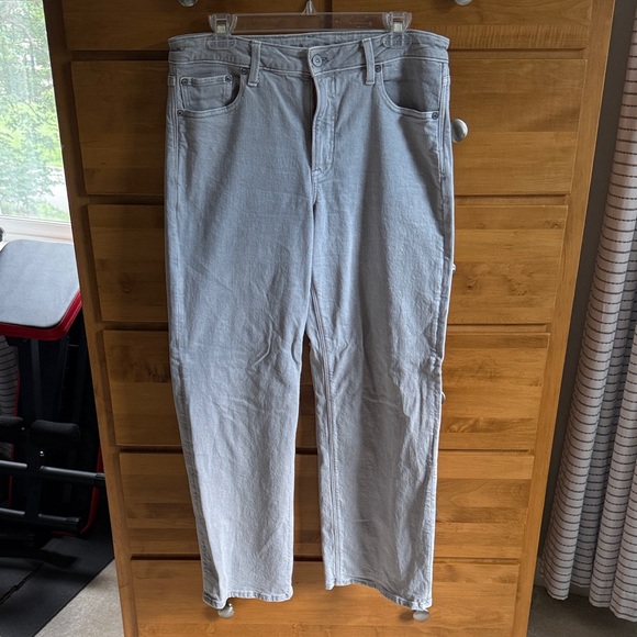 American Eagle Women’s Stovepipe Light Gray Jeans in size 8 - Picture 1 of 5